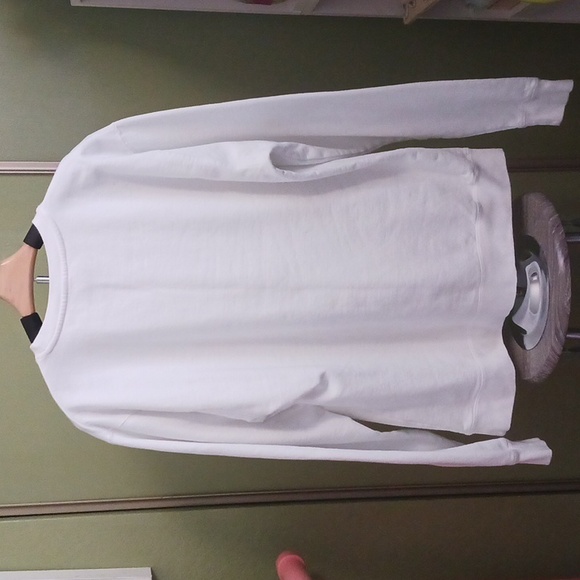 TAYLOR SWIFT "MIDNIGHTS" TOUR SWEATSHIRT SIZE LARGE WHITE - Picture 2 of 4